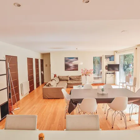 Les Maourelles Ferienhaus